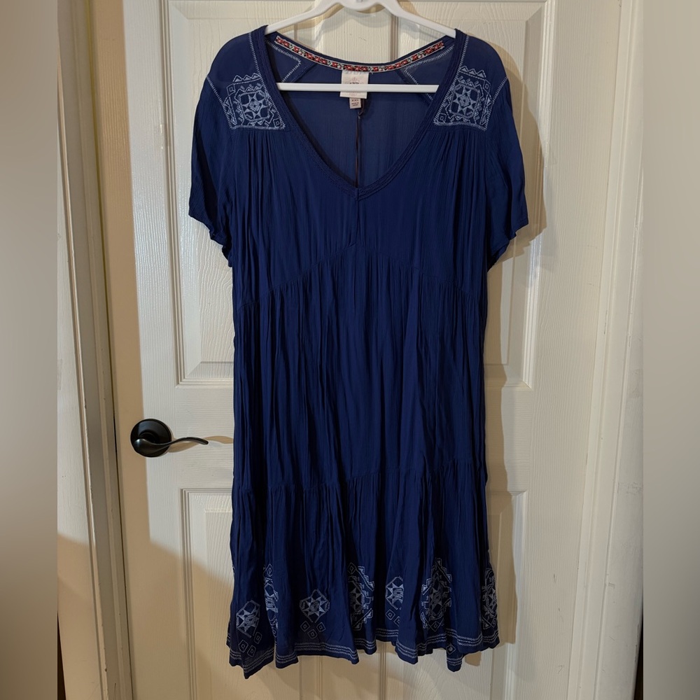 Knox Rose Deep Blue V-Neck Dress with Embroidery